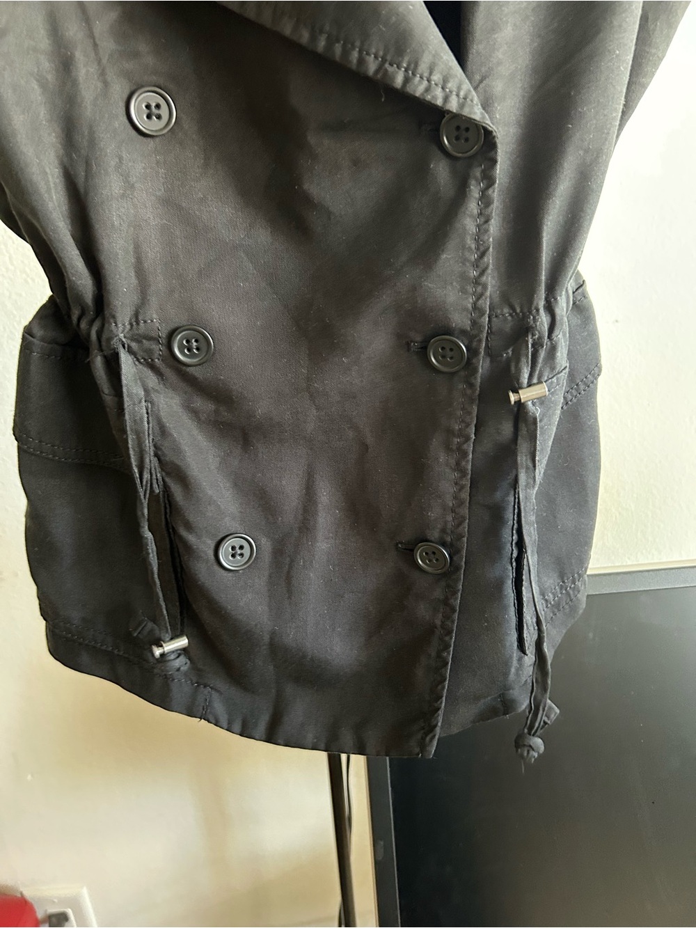 Banana Republic Black Collared Vest with Button Details - Picture 6 of 8